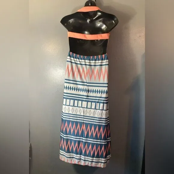L.Show Coral and Navy Lightweight Geometric Maxi Dress - Picture 3 of 3
